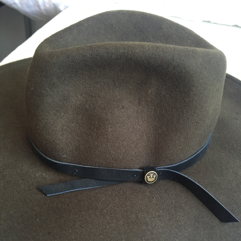 GOORIN BROS OLIVE GREEN HAT